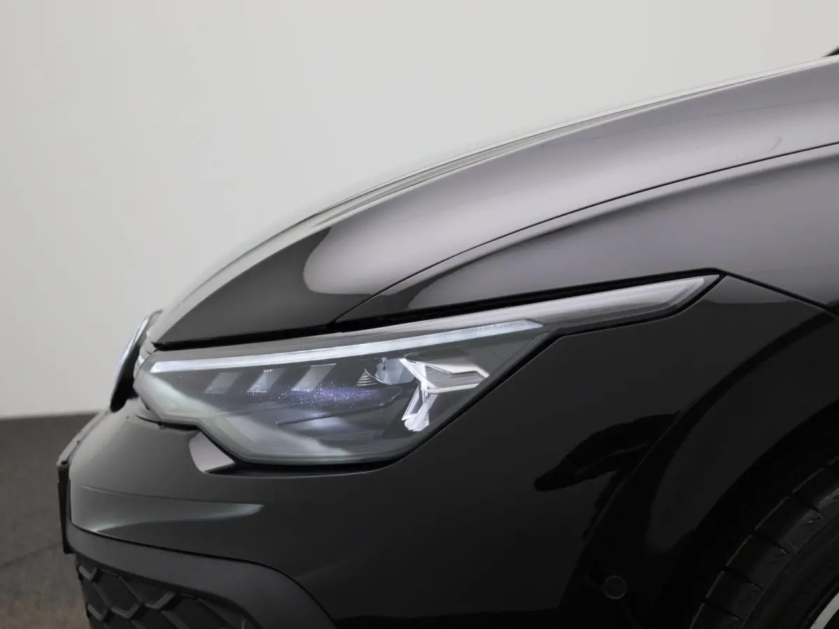 1.5 eHybrid GTE 272 PK | DEMO | VOLLEDIG LEDER | PANORAMADAK | HEAD UP DISPLAY | MEMORY STOELEN | STOELVERWARMING EN KOELING | LED STRIP | TREKHAAK |