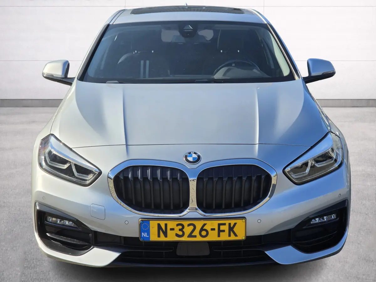 118i Business Edition M sport stuur | Sportline | Panoramadak | Sportstoelen