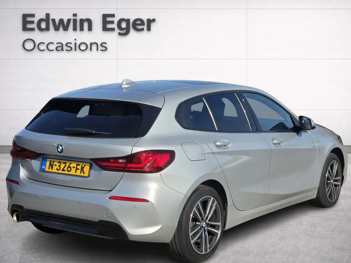 118i Business Edition M sport stuur | Sportline | Panoramadak | Sportstoelen