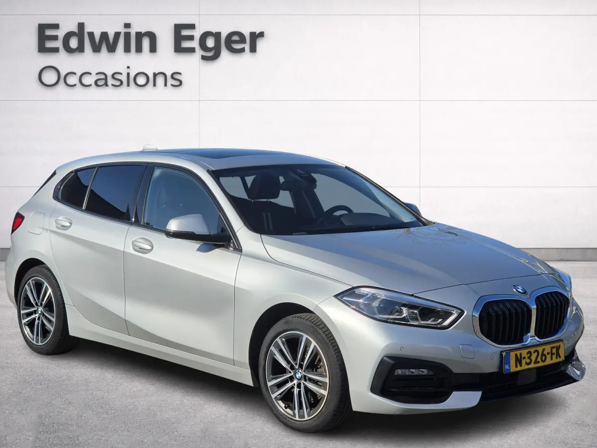 118i Business Edition M sport stuur | Sportline | Panoramadak | Sportstoelen