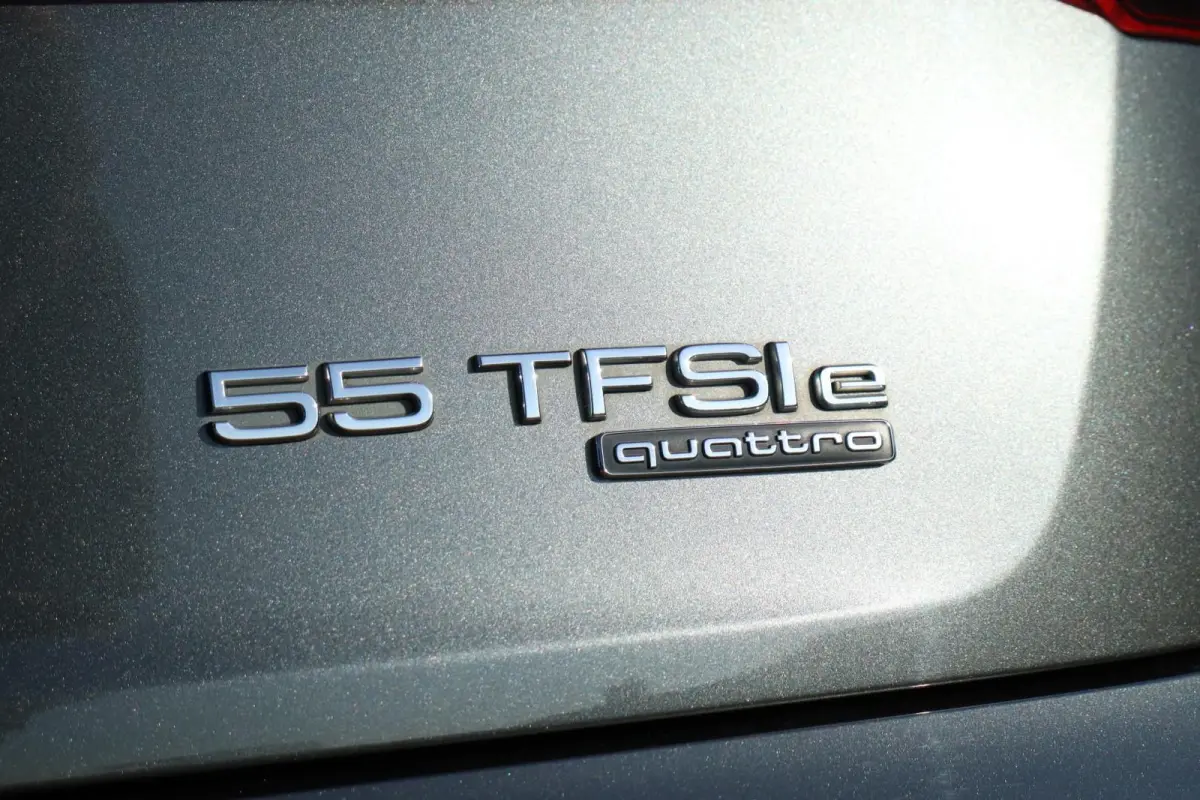 55 TFSIe Quattro Competition / 3x S-Line / 367PK / Automaat / Navi / Matrix LED / Camera / Trekhaak / 20"!