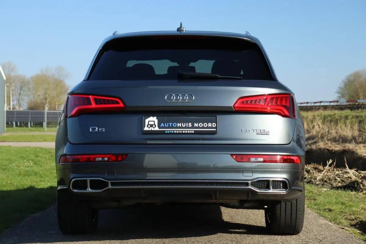 55 TFSIe Quattro Competition / 3x S-Line / 367PK / Automaat / Navi / Matrix LED / Camera / Trekhaak / 20"!
