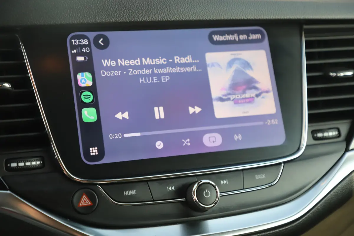 1.2 Elegance 110PK Navigatie 16 inch LMV Carplay Android Airco Cruise Control