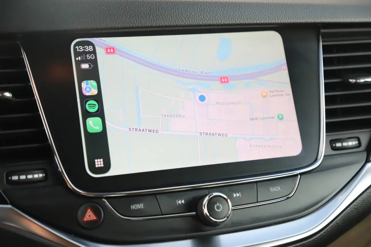 1.2 Elegance 110PK Navigatie 16 inch LMV Carplay Android Airco Cruise Control