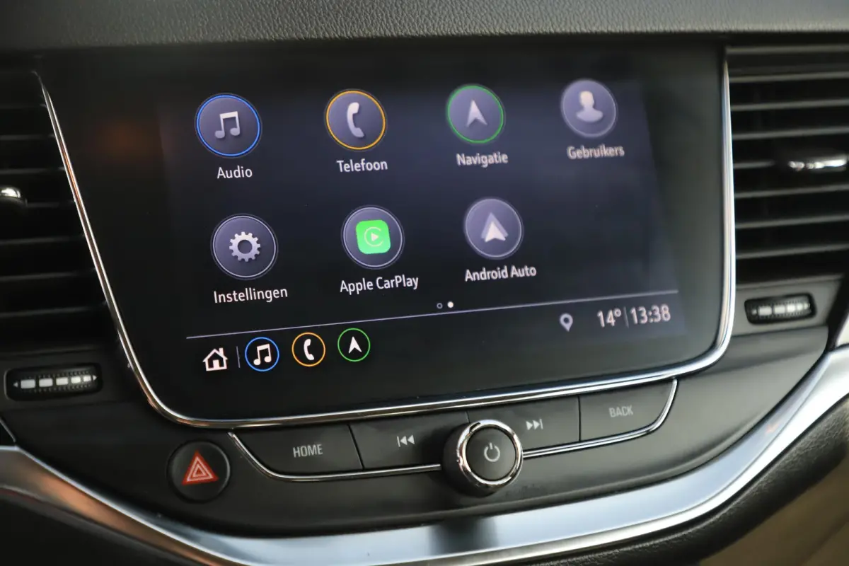 1.2 Elegance 110PK Navigatie 16 inch LMV Carplay Android Airco Cruise Control