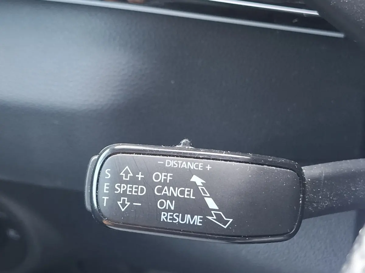 1.5 TSI ACT Sportline Business | Android/Apple Carplay | Adaptive Cruise Control | LMV 18" | Achteruitrijcamera | PDC V+A | Elektrische kofferbak | Climate control