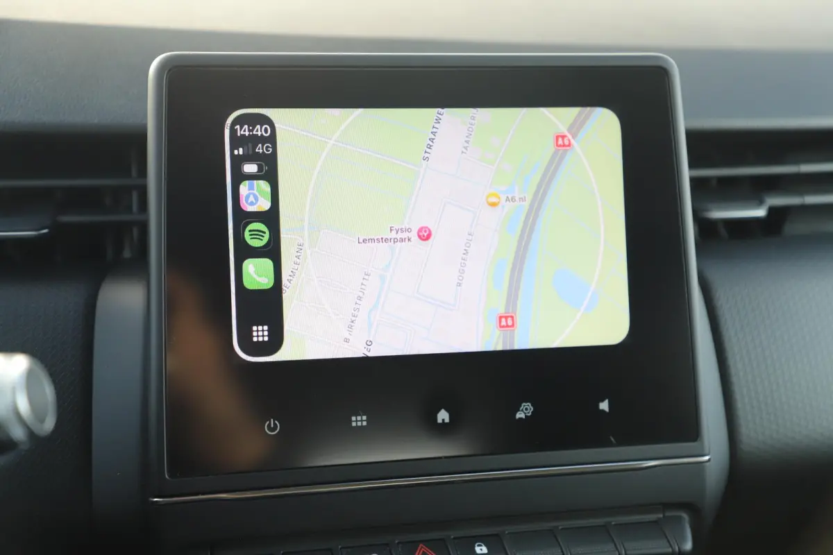 1.6 E-Tech Hybrid 140 Business Zen Automaat 16 inch LMV Navigatie Carplay Android Airco Cruise Control LED Rijstrooksensor Parkeersensor