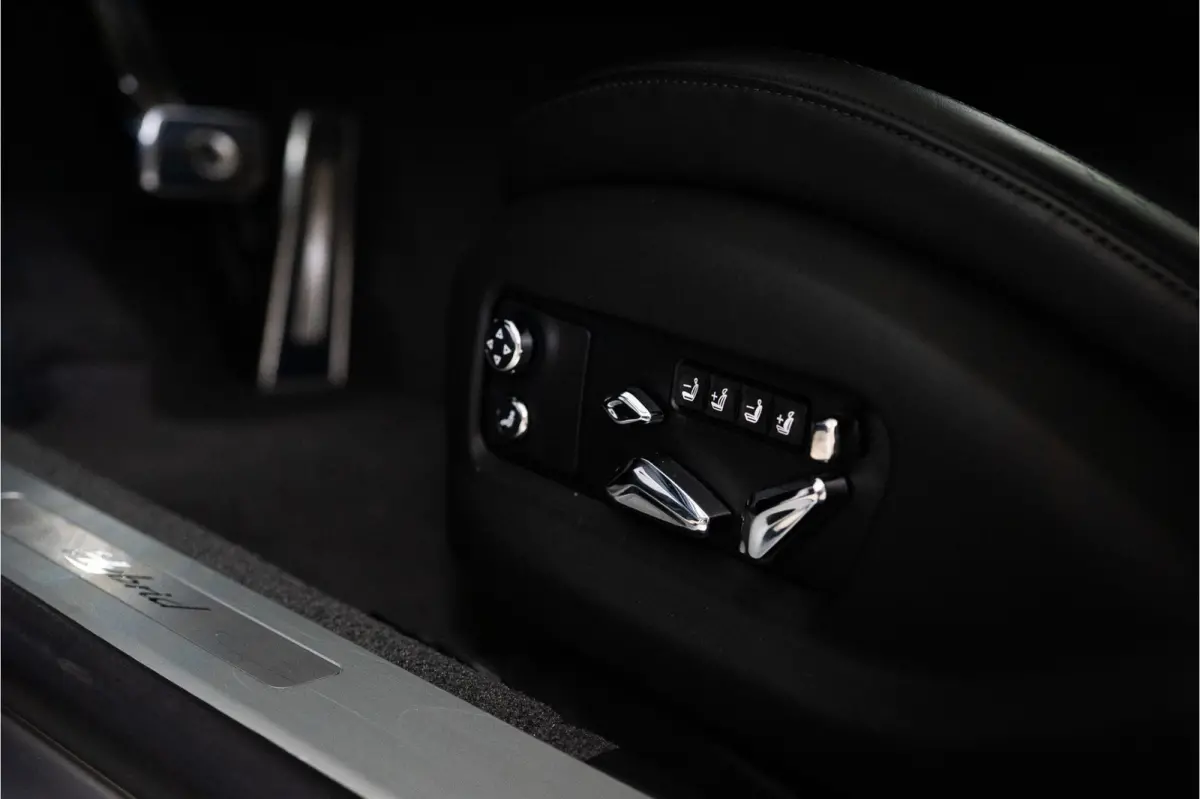 2.9 V6 Hybrid Mulliner 544PK | Pano | B&O | Night | Luchtvering | Garantie