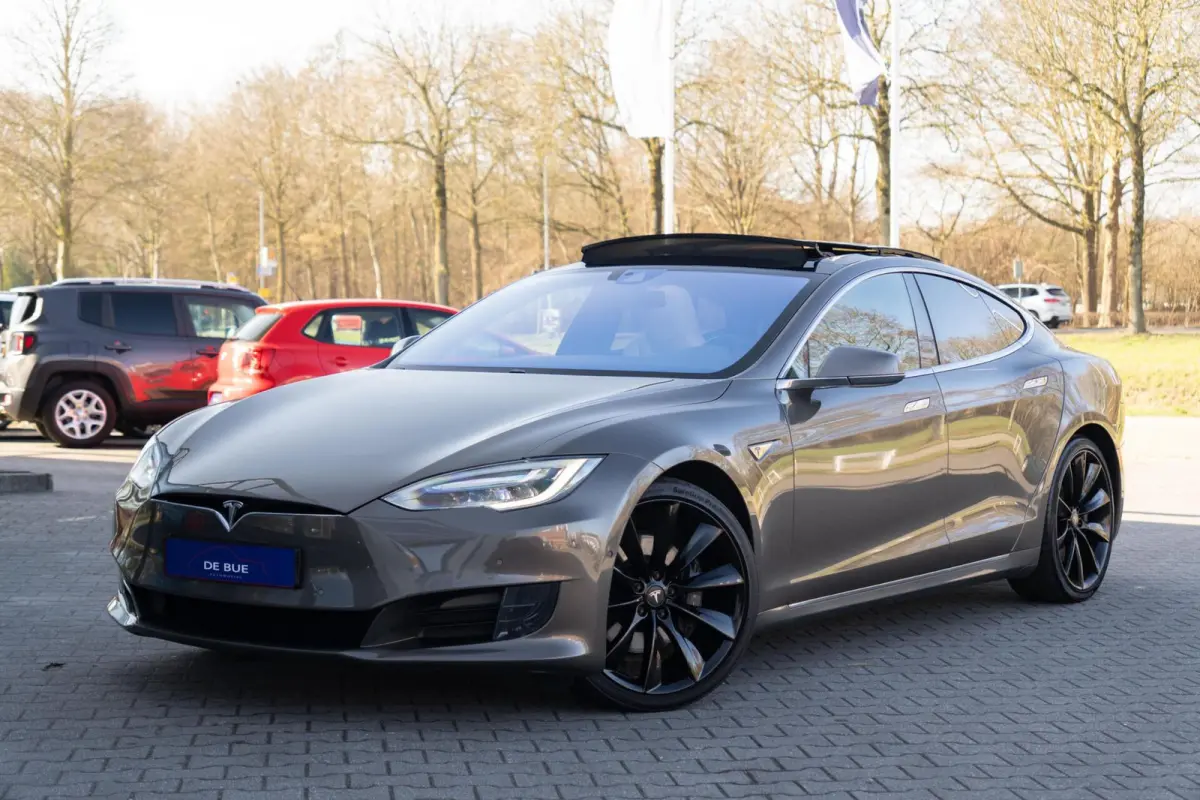 Facelift|Free SuperCharge|Panoramadak|BTW|21 inch Turbine|SOH 93|Leder|Titanium|Org. NL|2 eig.|Dealer Onderhouden