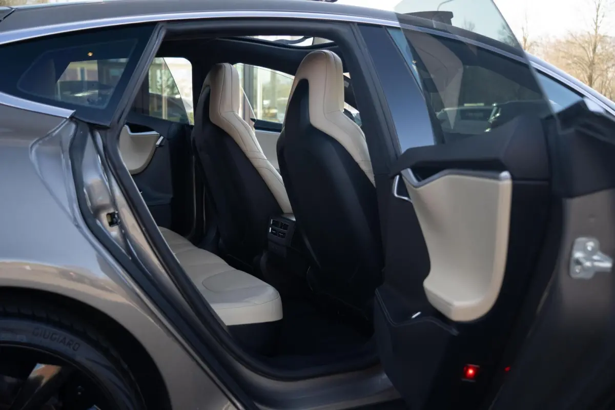 Facelift|Free SuperCharge|Panoramadak|BTW|21 inch Turbine|SOH 93|Leder|Titanium|Org. NL|2 eig.|Dealer Onderhouden