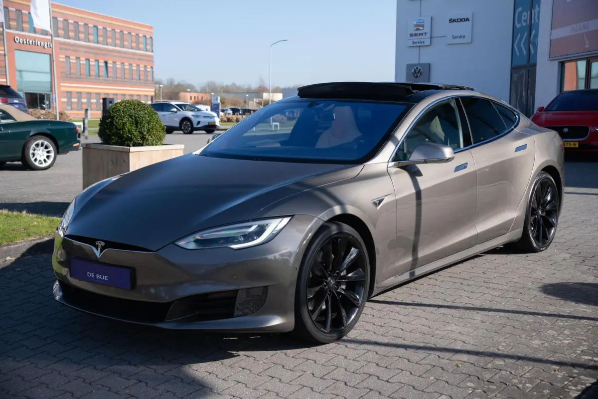 Facelift|Free SuperCharge|Panoramadak|BTW|21 inch Turbine|SOH 93|Leder|Titanium|Org. NL|2 eig.|Dealer Onderhouden