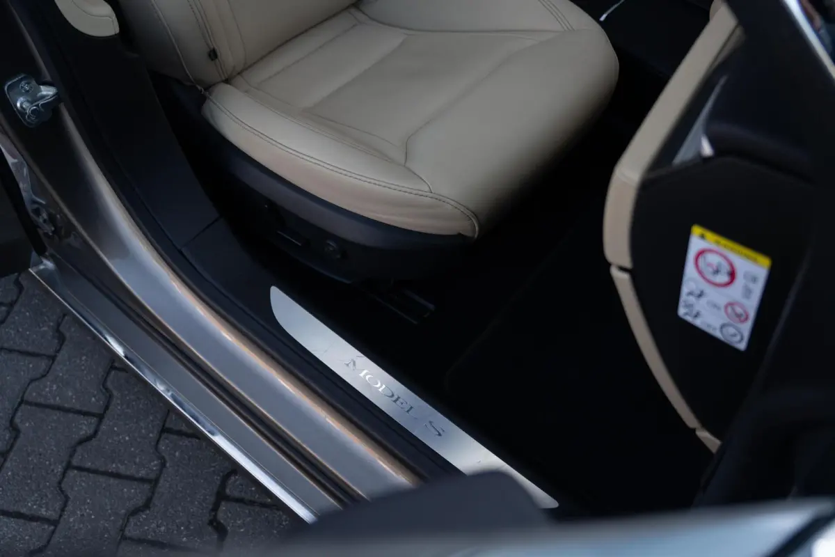 Facelift|Free SuperCharge|Panoramadak|BTW|21 inch Turbine|SOH 93|Leder|Titanium|Org. NL|2 eig.|Dealer Onderhouden