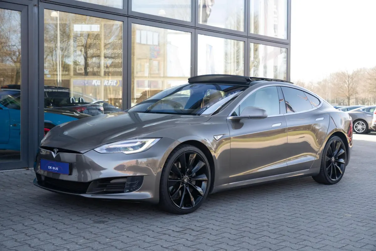 Facelift|Free SuperCharge|Panoramadak|BTW|21 inch Turbine|SOH 93|Leder|Titanium|Org. NL|2 eig.|Dealer Onderhouden