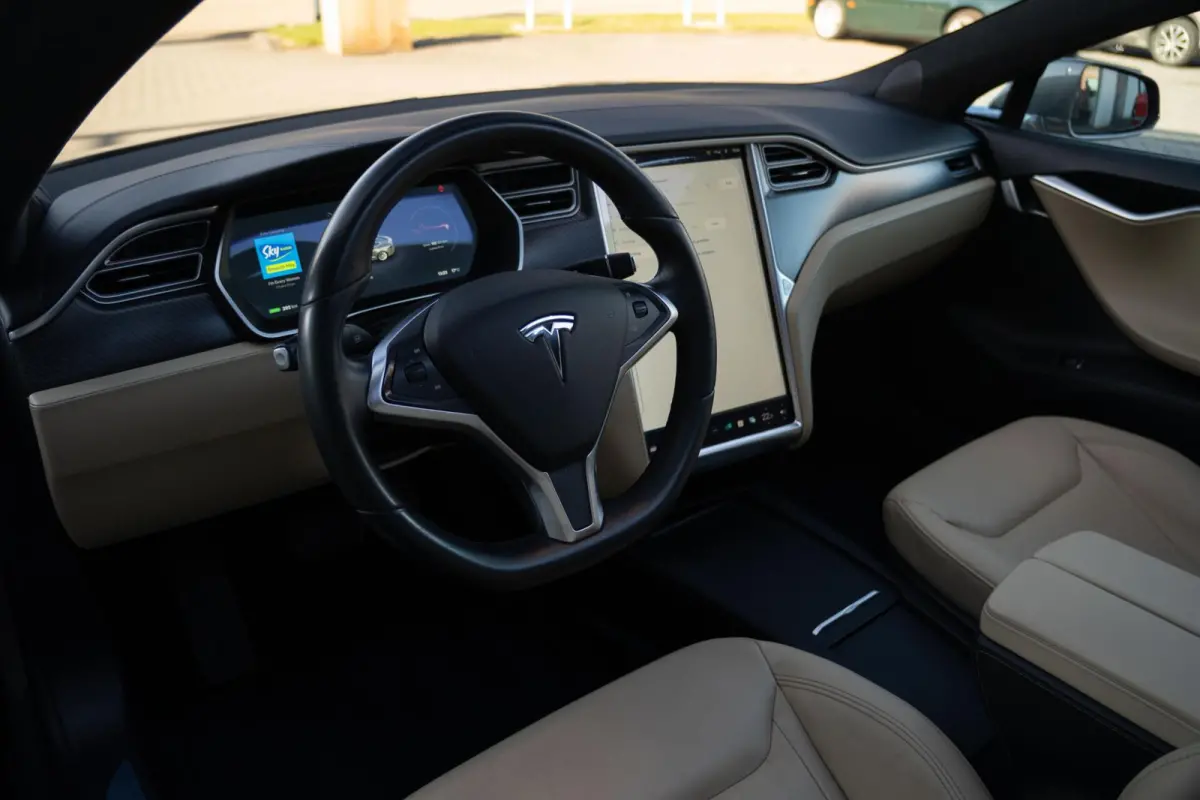 Facelift|Free SuperCharge|Panoramadak|BTW|21 inch Turbine|SOH 93|Leder|Titanium|Org. NL|2 eig.|Dealer Onderhouden