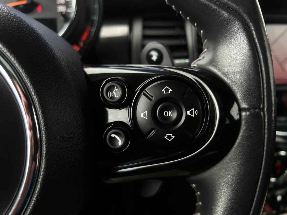 S 2.0 60 Years Edition | Pano | H&K | Yours Leder | Adap. Cruise | Navi