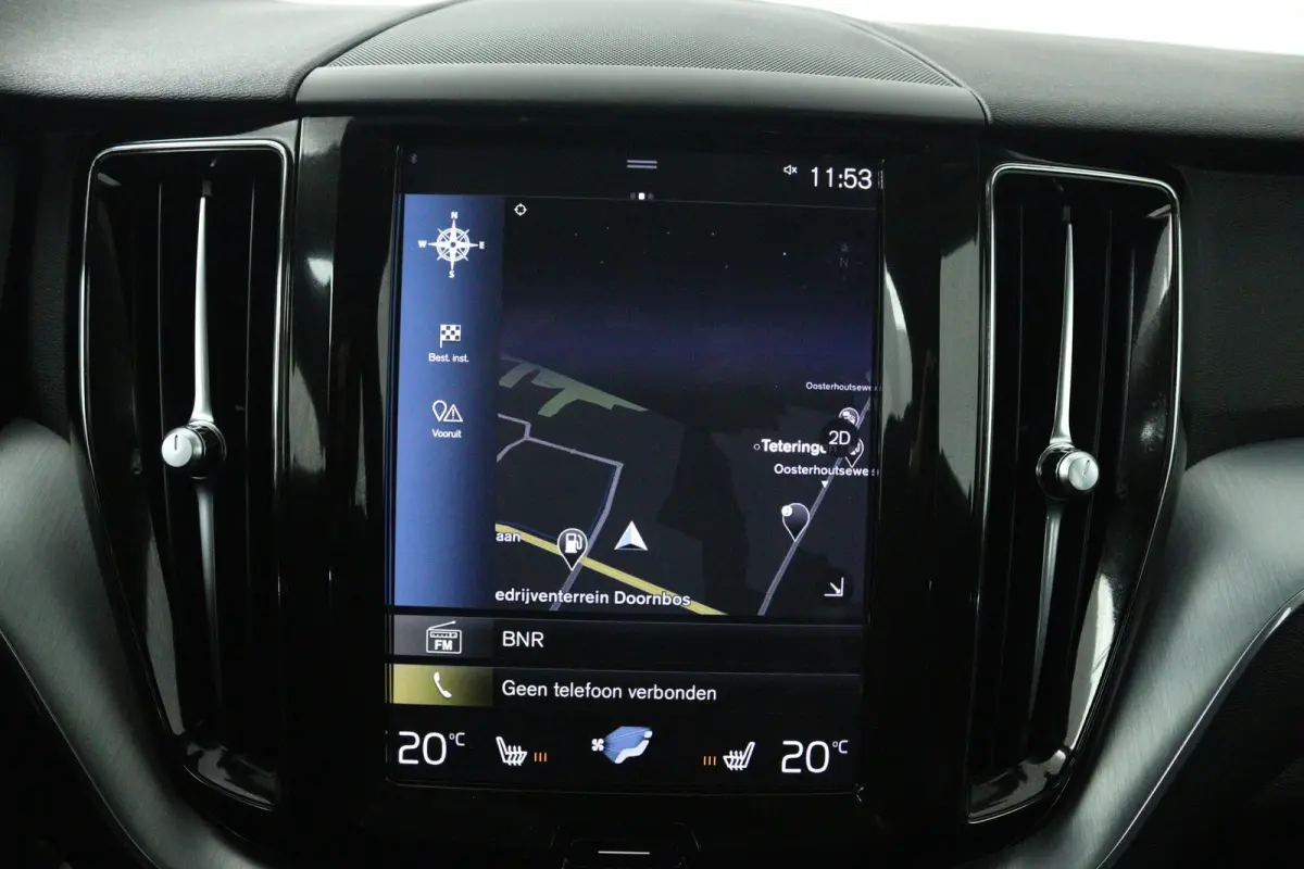 2.0 T5 AWD Momentum (TREKHAAK, STOELVERWARMING, ELEKTR STOELEN, CRUISE CONTROL, PARKEERSENSOREN)