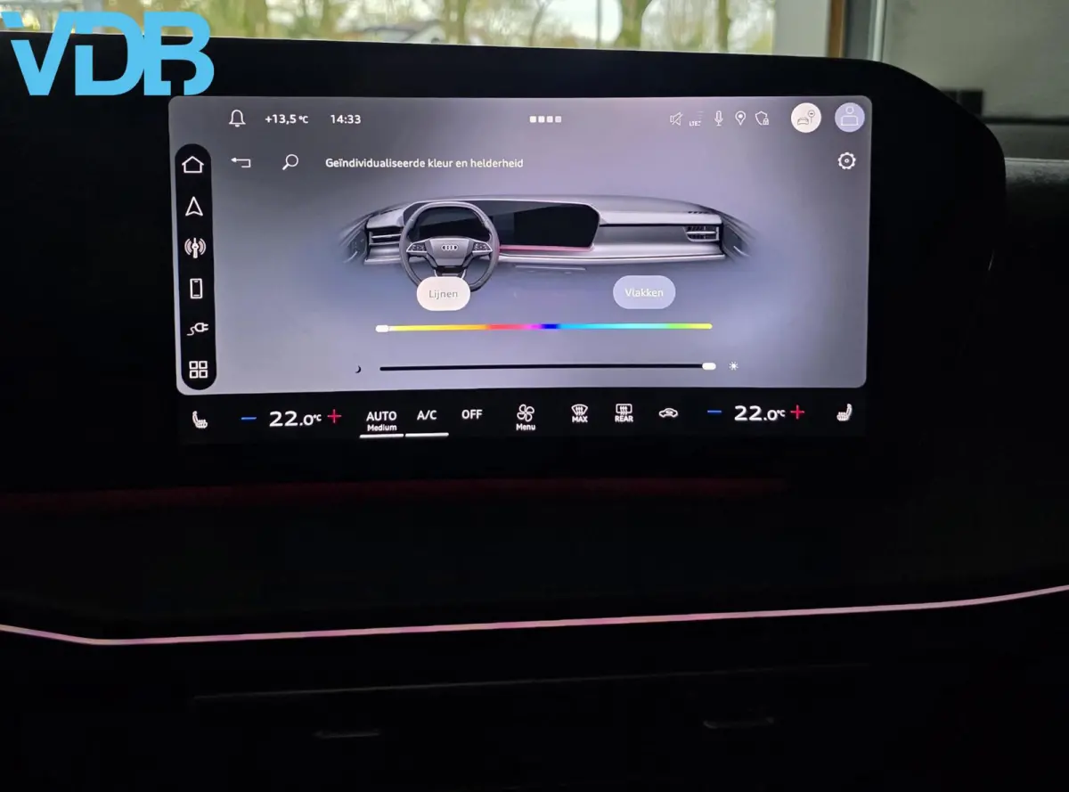 E-HYBRID 272PK S-Line PANO SONOS 360 VOL
