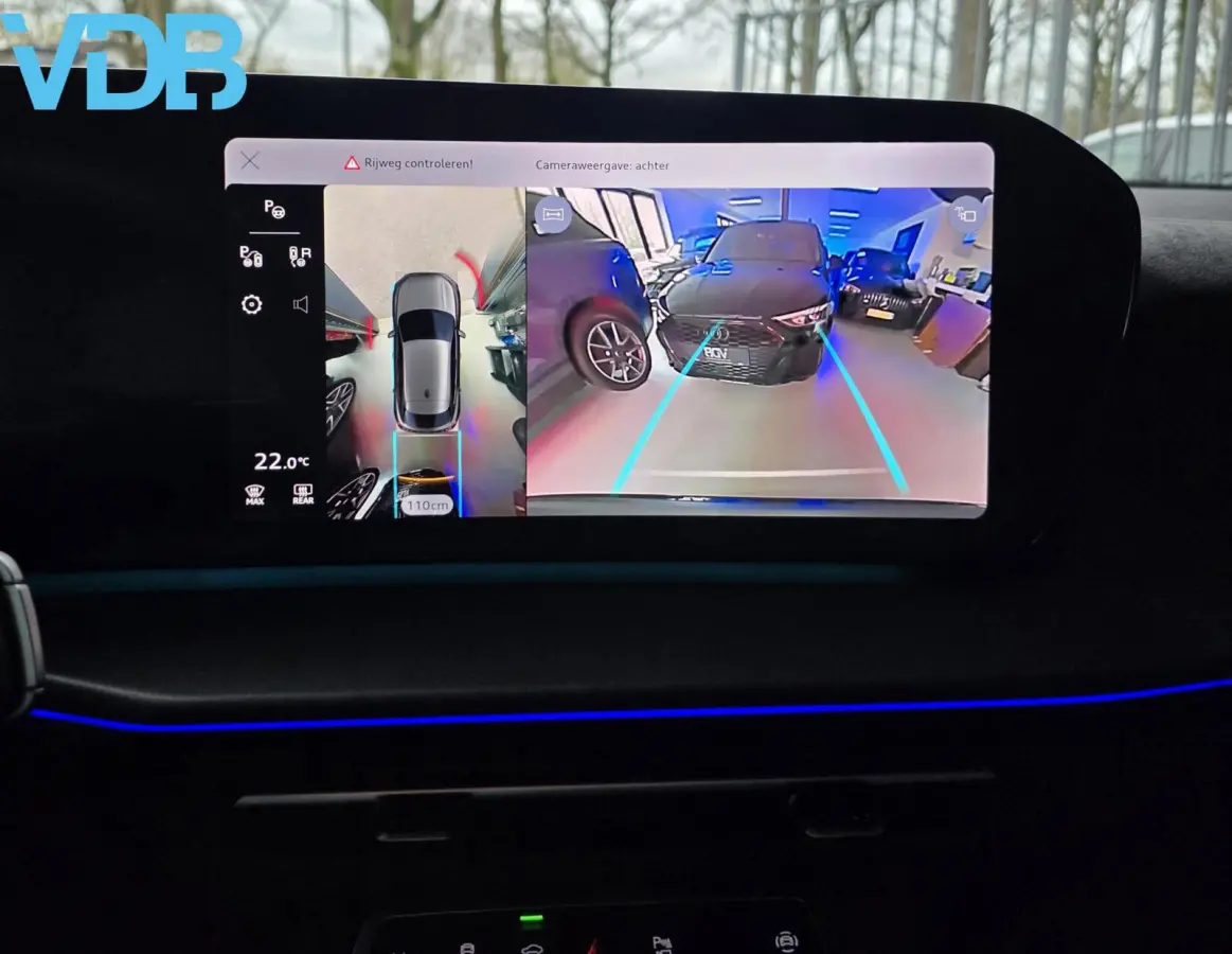 E-HYBRID 272PK S-Line PANO SONOS 360 VOL