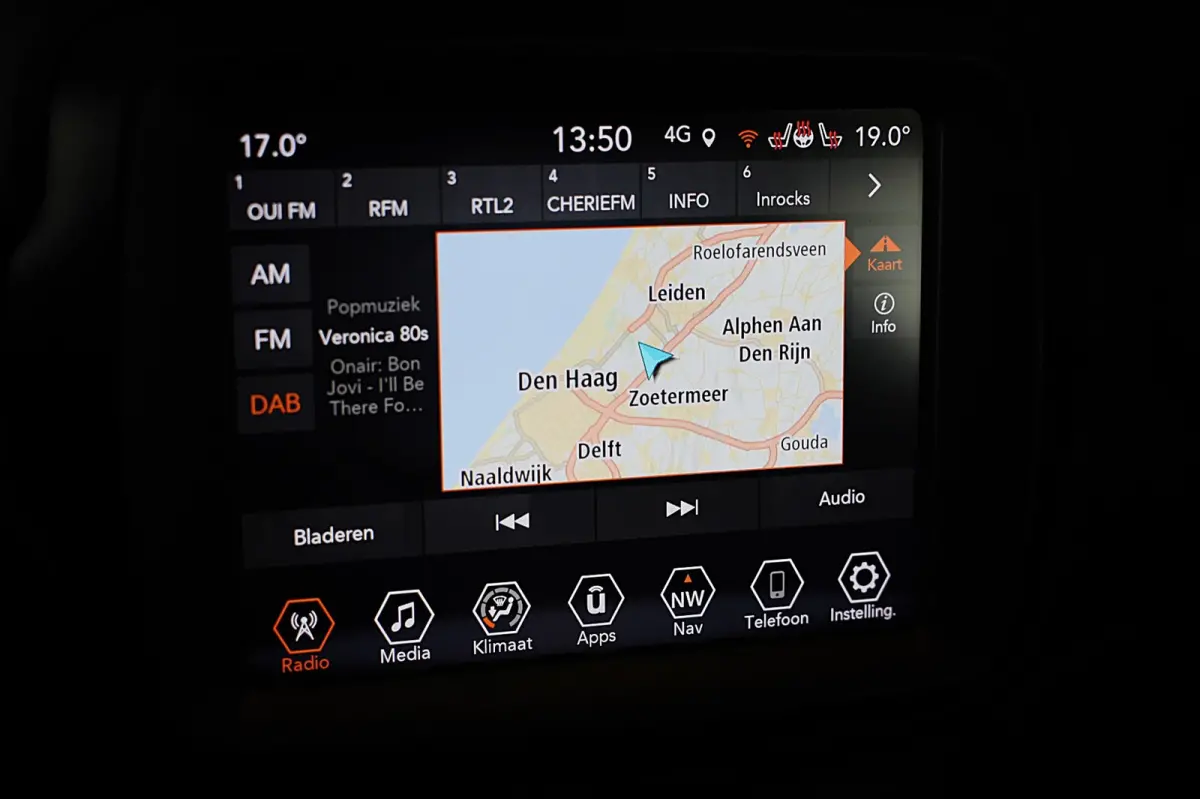 4xe 240 Plug-in Hybrid Electric S / Aut / Navi / Cruise / Camera / Leder / Open Panoramadak / Led / Pdc / 19 Inch