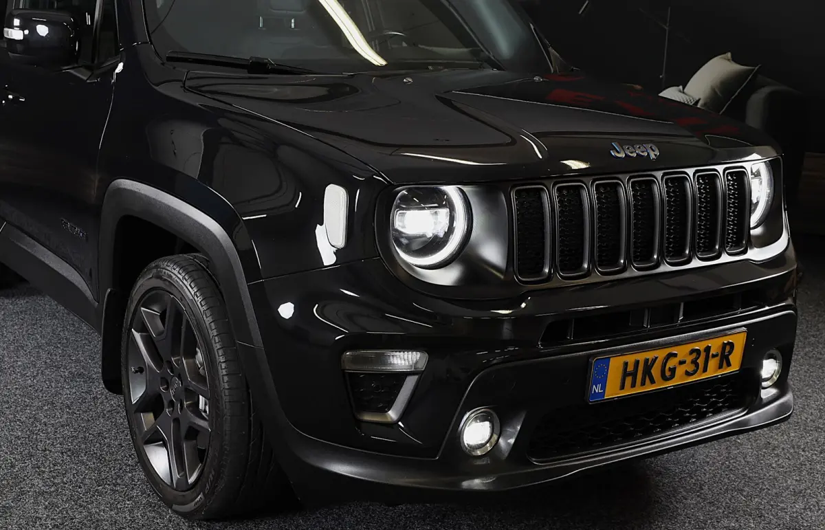 4xe 240 Plug-in Hybrid Electric S / Aut / Navi / Cruise / Camera / Leder / Open Panoramadak / Led / Pdc / 19 Inch
