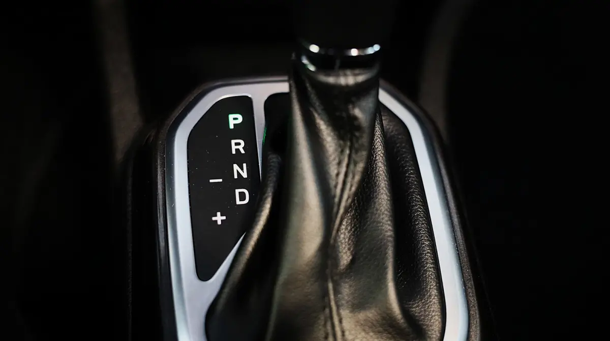 4xe 240 Plug-in Hybrid Electric S / Aut / Navi / Cruise / Camera / Leder / Open Panoramadak / Led / Pdc / 19 Inch