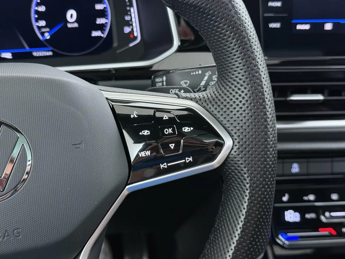 1.5 TSI R-Line Business+