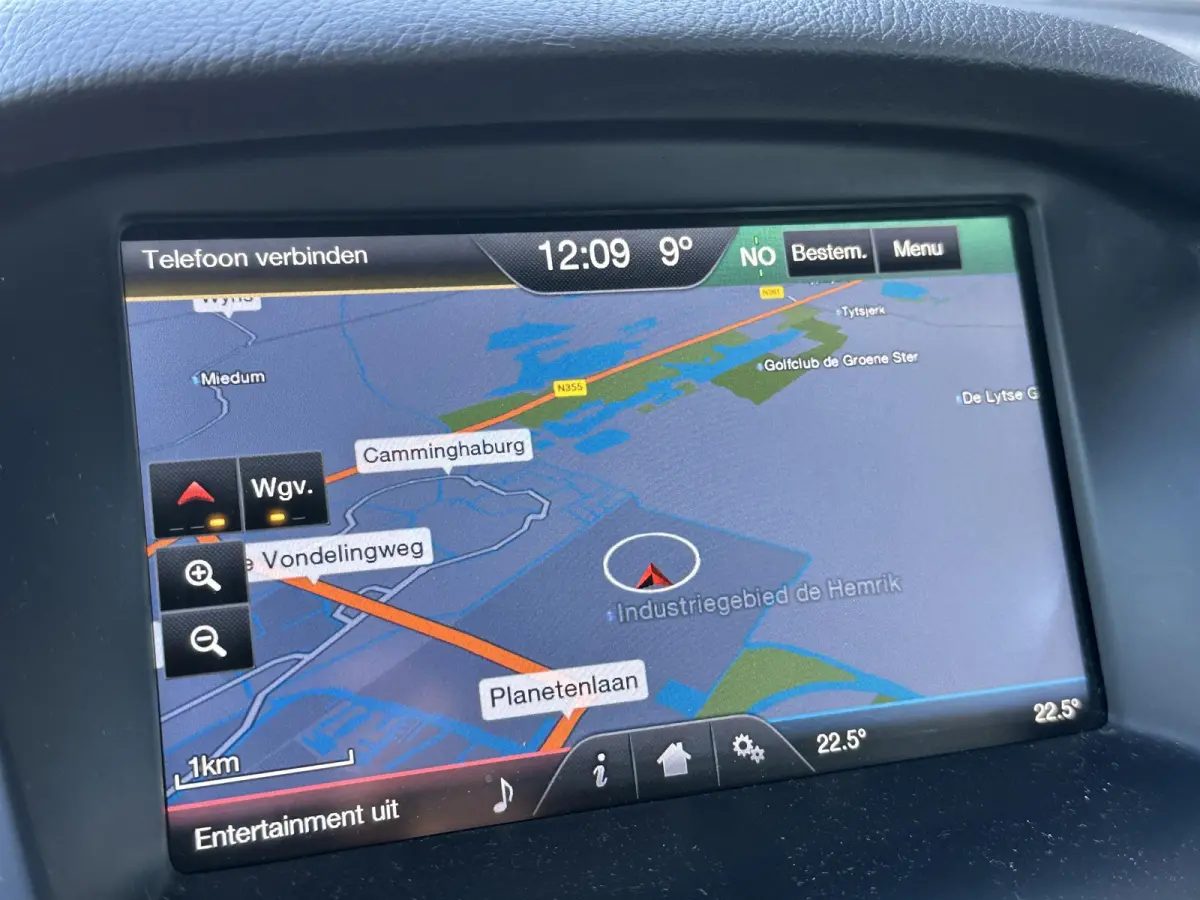 1.0 Titanium 125PK | Zeer Nette Staat | 2e Eigenaar | NL AUTO | Nieuwe D-riem 2026 | Grote Beurt 2026 | Parkeersensoren Voor en Achter | Navigatie | Climate Control | Cruise Control | NAP |