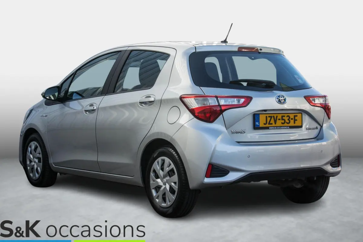 1.5 Hybrid Navi PDC tot 10 jaar garantie