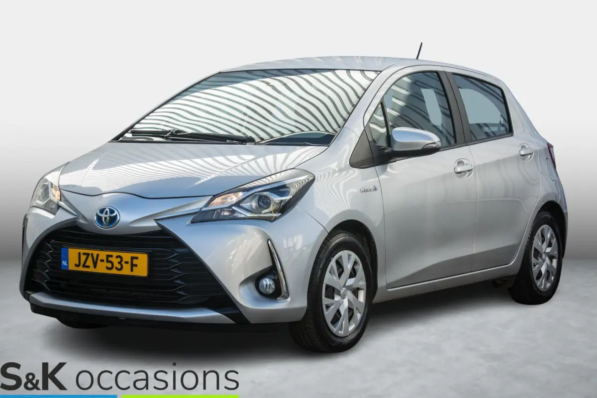 1.5 Hybrid Navi PDC tot 10 jaar garantie