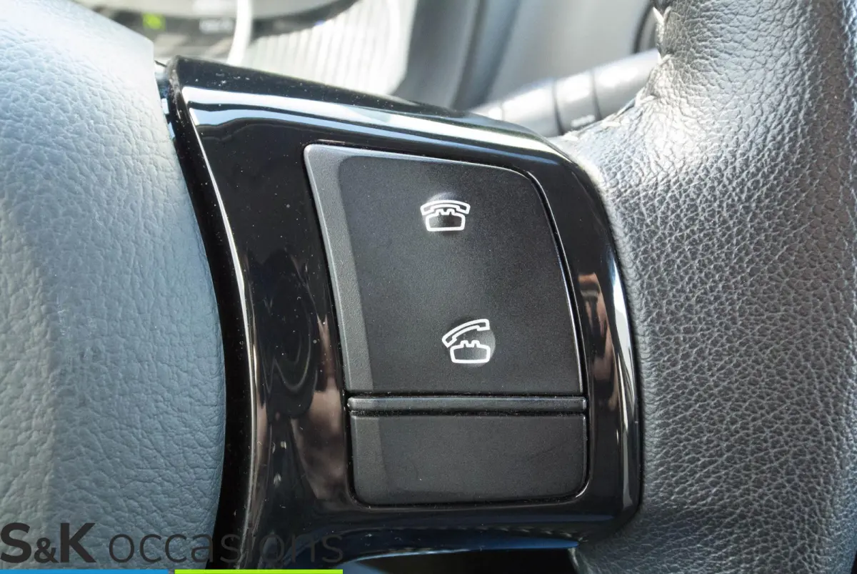 1.5 Hybrid Navi PDC tot 10 jaar garantie