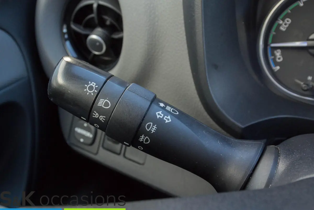 1.5 Hybrid Navi PDC tot 10 jaar garantie