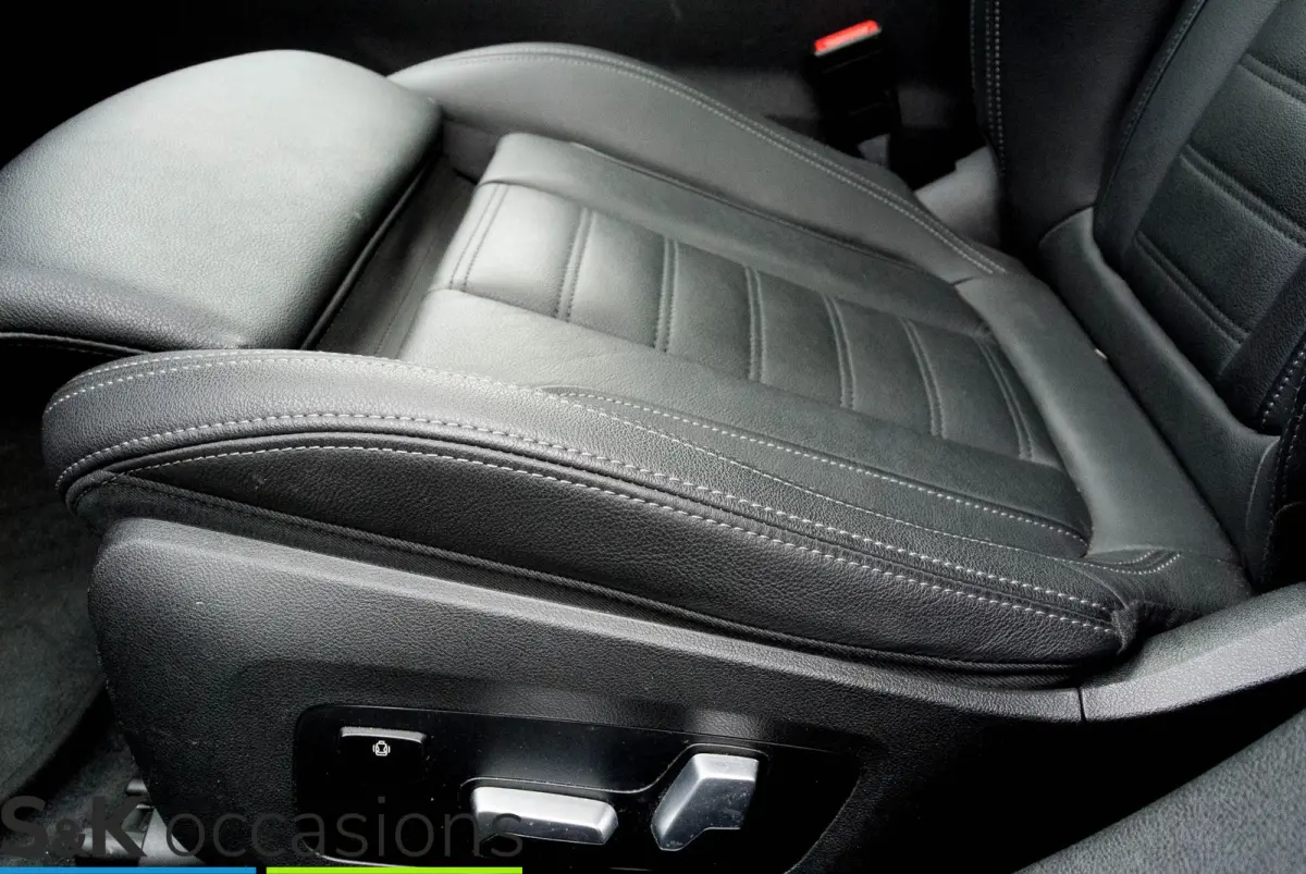 330e xDrive Pano Led Leder Business Edition Plus
