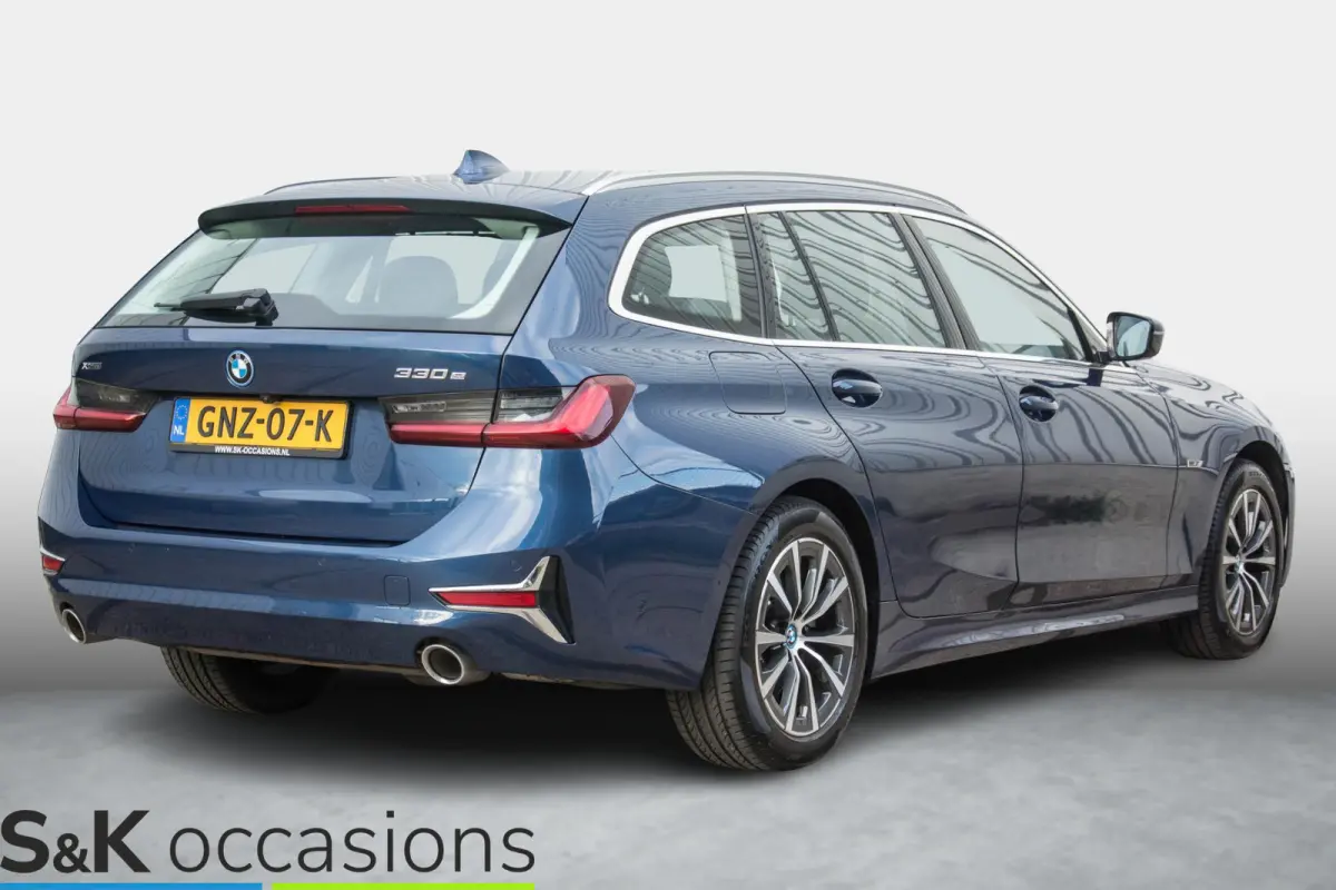 330e xDrive Pano Led Leder Business Edition Plus