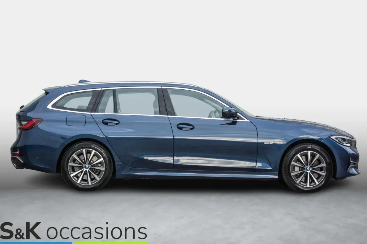 330e xDrive Pano Led Leder Business Edition Plus