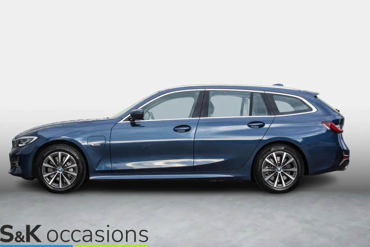 330e xDrive Pano Led Leder Business Edition Plus