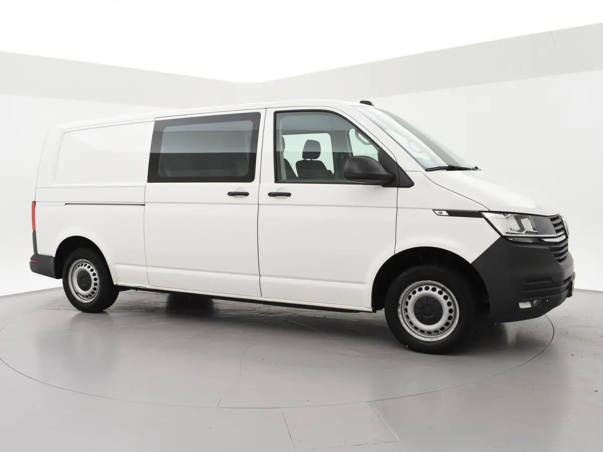 T6.1 2.0 TDI DUBBEL CABINE L2H1 + COMFORTSTOELEN | TREKHAAK | APPLE CARPLAY | CRUISE CONTROL