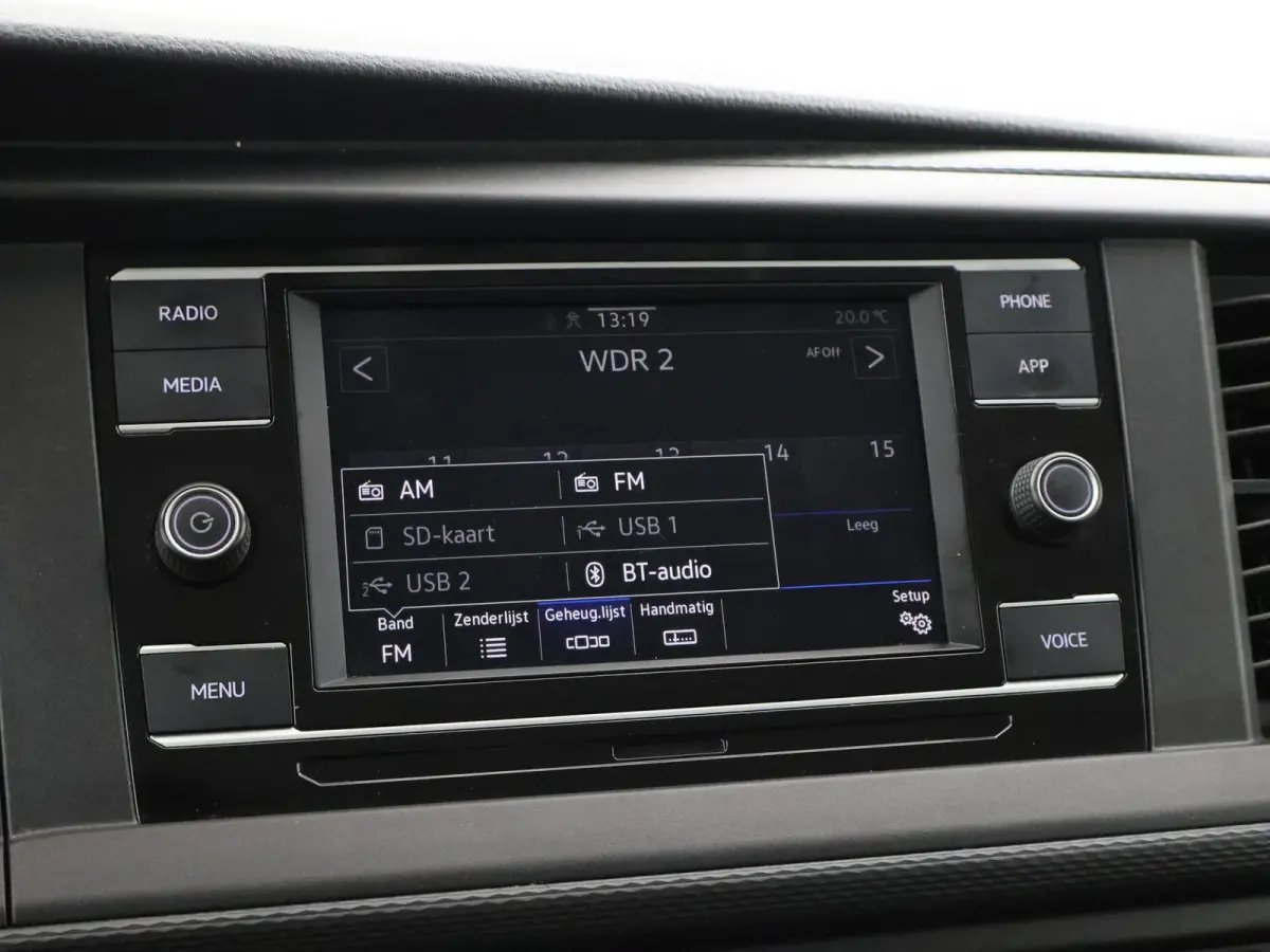 T6.1 2.0 TDI DUBBEL CABINE L2H1 + COMFORTSTOELEN | TREKHAAK | APPLE CARPLAY | CRUISE CONTROL