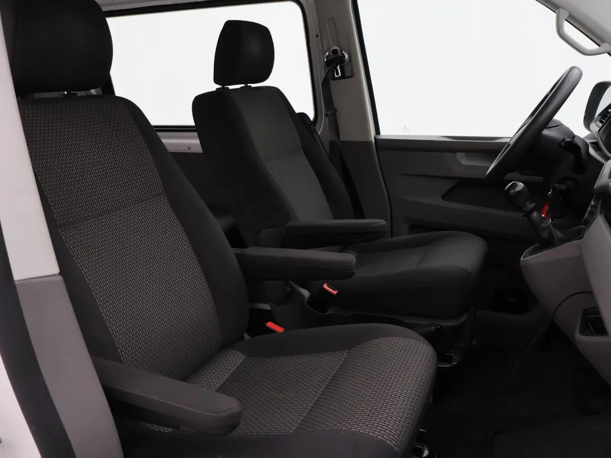 T6.1 2.0 TDI DUBBEL CABINE L2H1 + COMFORTSTOELEN | TREKHAAK | APPLE CARPLAY | CRUISE CONTROL