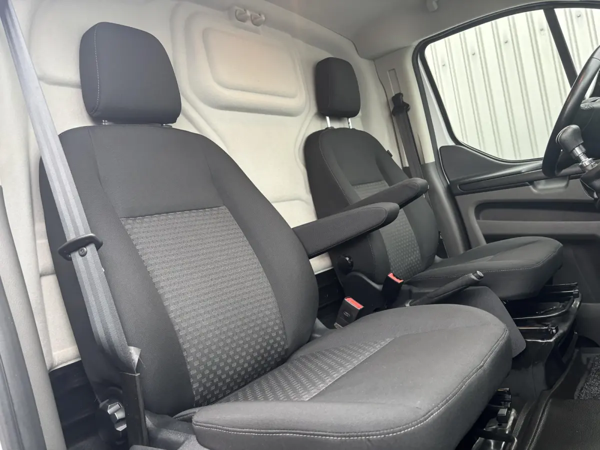 2.0 L2H1*A/C*CRUISE*NAV*CAMERA*STOELVERW*TEL*HAAK*