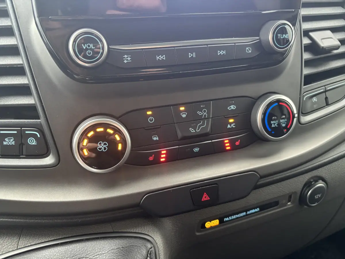 2.0 L2H1*A/C*CRUISE*NAV*CAMERA*STOELVERW*TEL*HAAK*