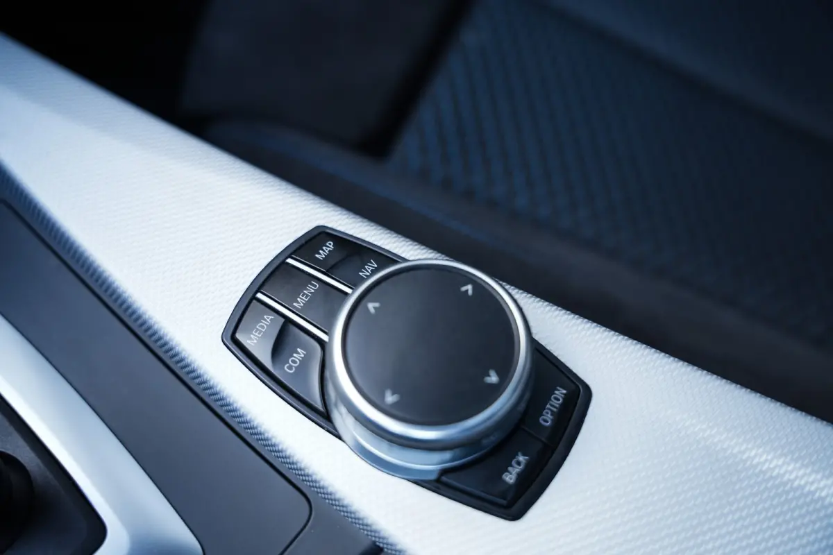 430i 252 pk High Executive M-Sportpakket / Frozen-Grey/ Led-Koplamp/ Schuif-Dak/ Head-Up/ Harman&Kardon/ Stoelverw./  Groot-Navi 19''LMV