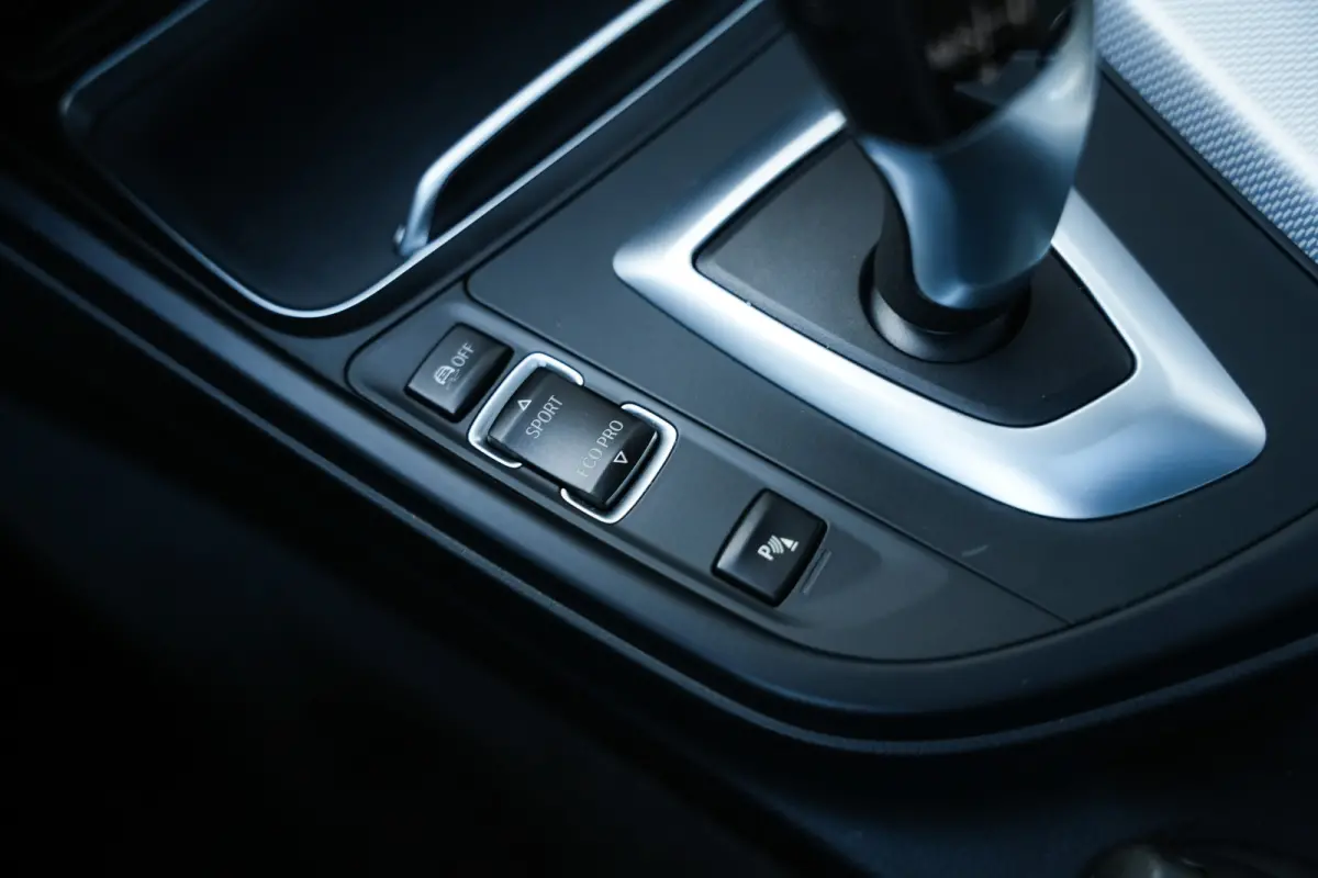 430i 252 pk High Executive M-Sportpakket / Frozen-Grey/ Led-Koplamp/ Schuif-Dak/ Head-Up/ Harman&Kardon/ Stoelverw./  Groot-Navi 19''LMV