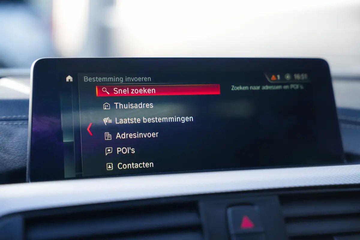 430i 252 pk High Executive M-Sportpakket / Frozen-Grey/ Led-Koplamp/ Schuif-Dak/ Head-Up/ Harman&Kardon/ Stoelverw./  Groot-Navi 19''LMV