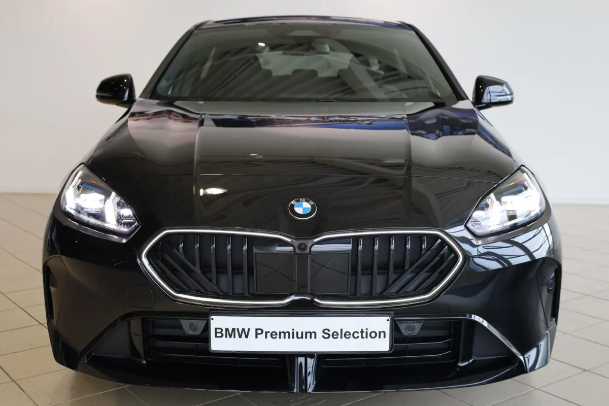 120 | M Sport Pro | Head-Up Display | Harman Kardon | 360 camera