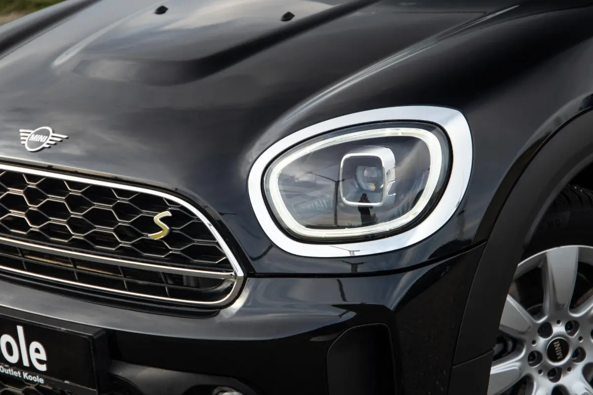 1.5 Cooper ALL4 Essential CAMERA / NAVI / CARPLAY / AIRCO / ZWART / STOELVERWARMING