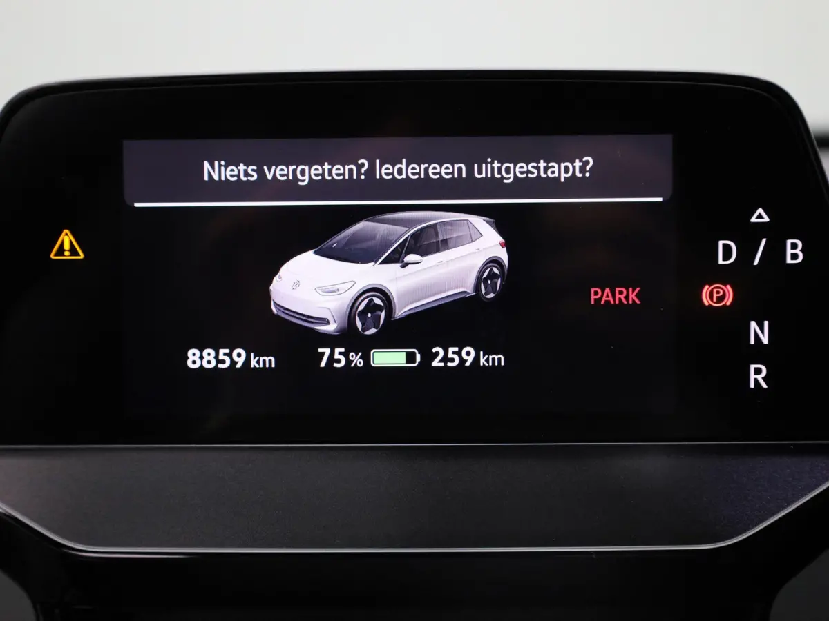 Pro Limited Edition 59 kWh 204 PK| Origneel Nederlands | 1e Eigenaar | Navigatie | 20 Inch Velgen | Stoelverwarming | Stuurwielverwarming | Sfeerverlichting | Variabele Laadbodem