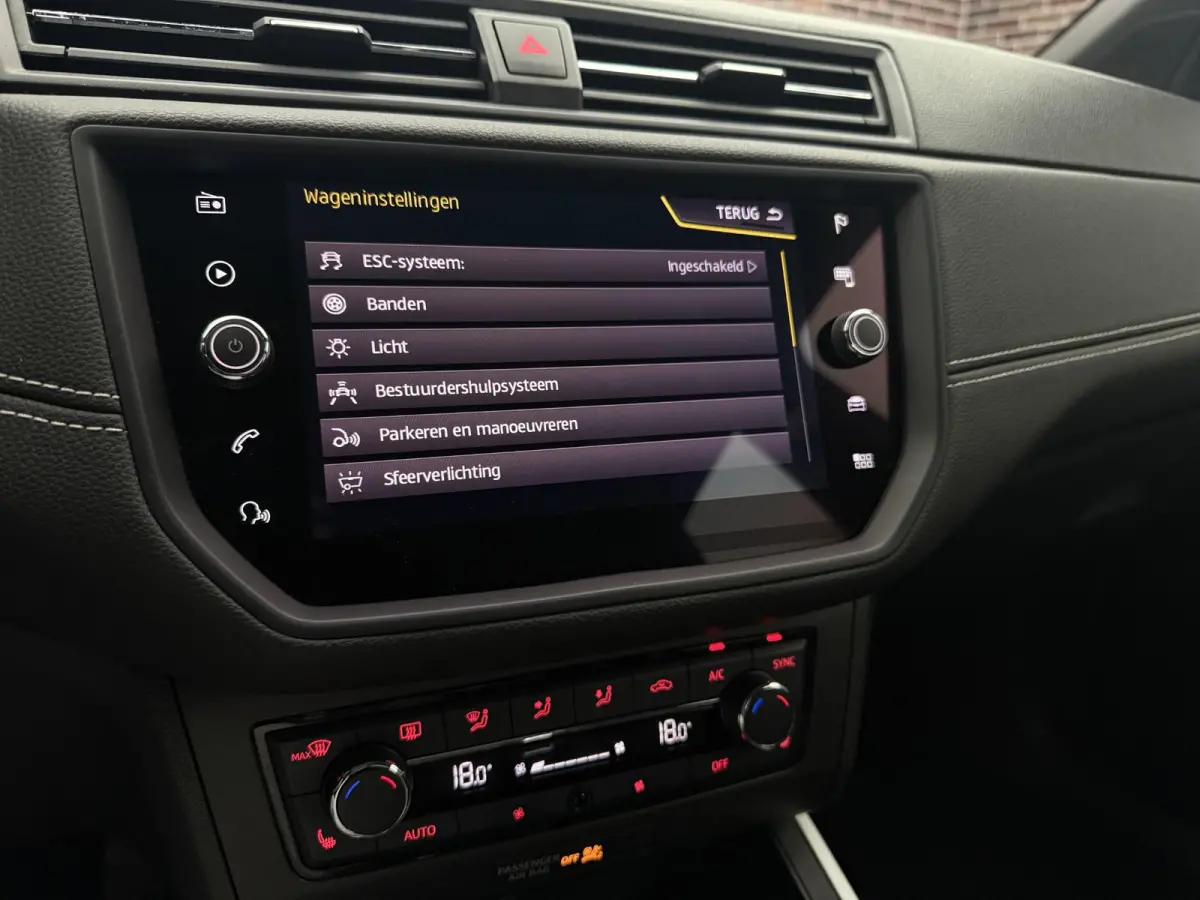 1.0 TSI FR Achteruitrijcamera | Cruise | Full Link | Draadloos opladen