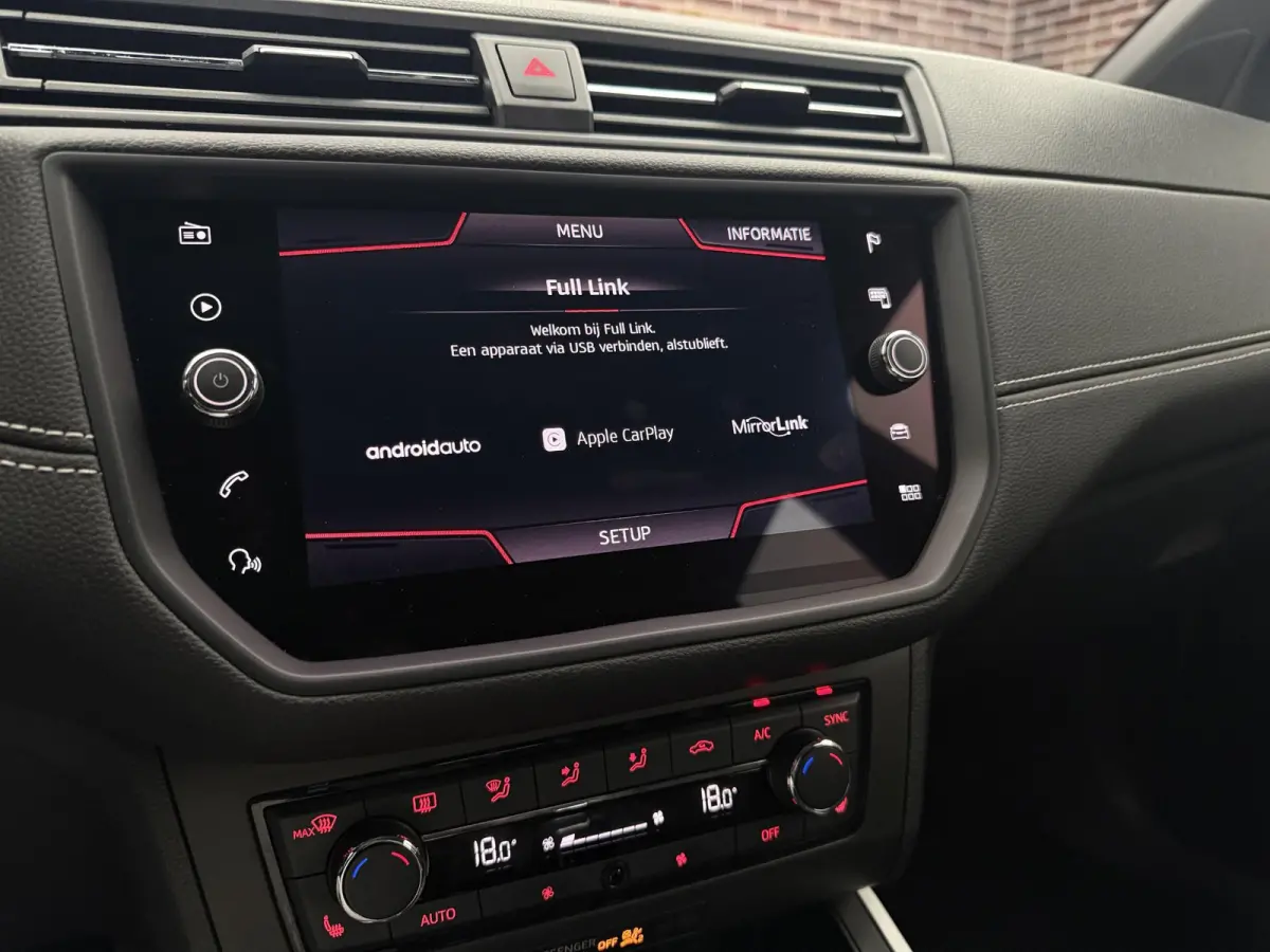 1.0 TSI FR Achteruitrijcamera | Cruise | Full Link | Draadloos opladen