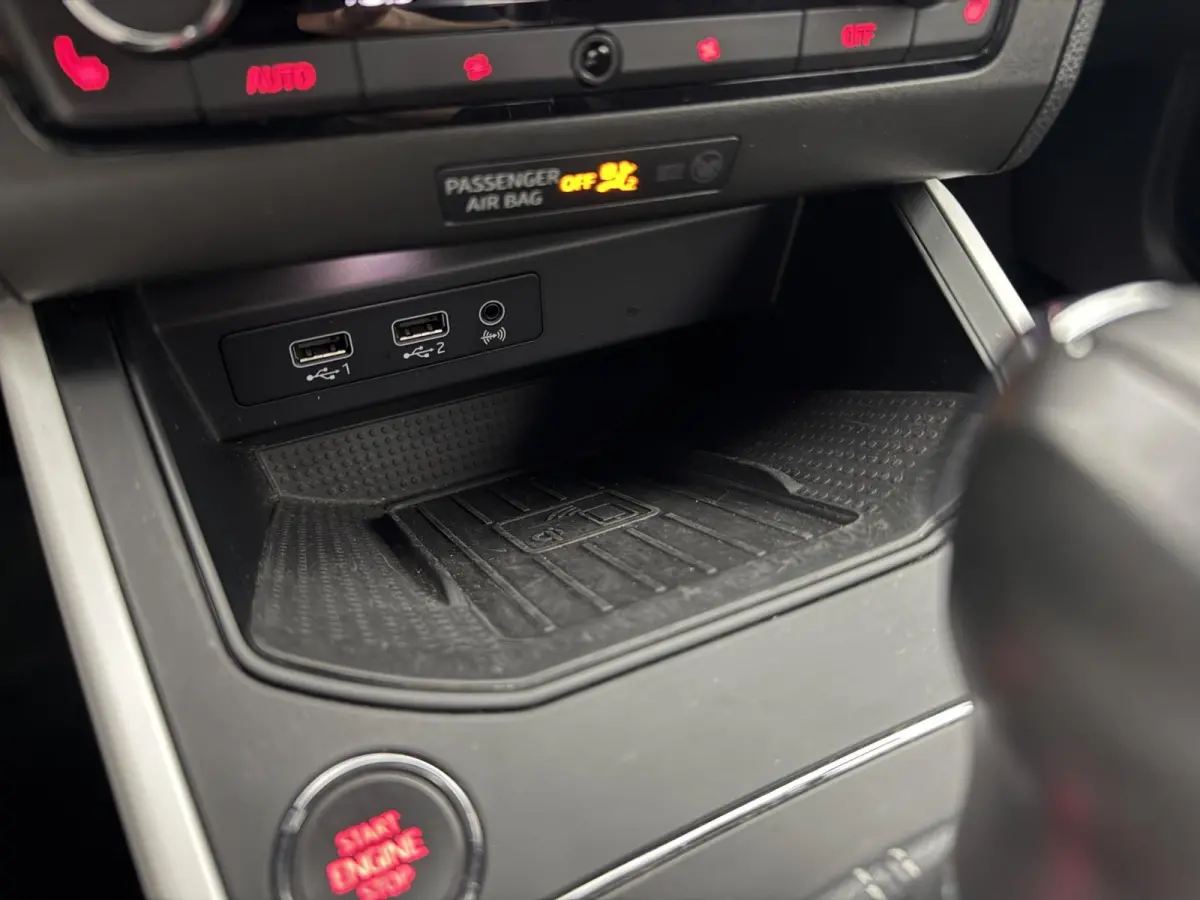 1.0 TSI FR Achteruitrijcamera | Cruise | Full Link | Draadloos opladen