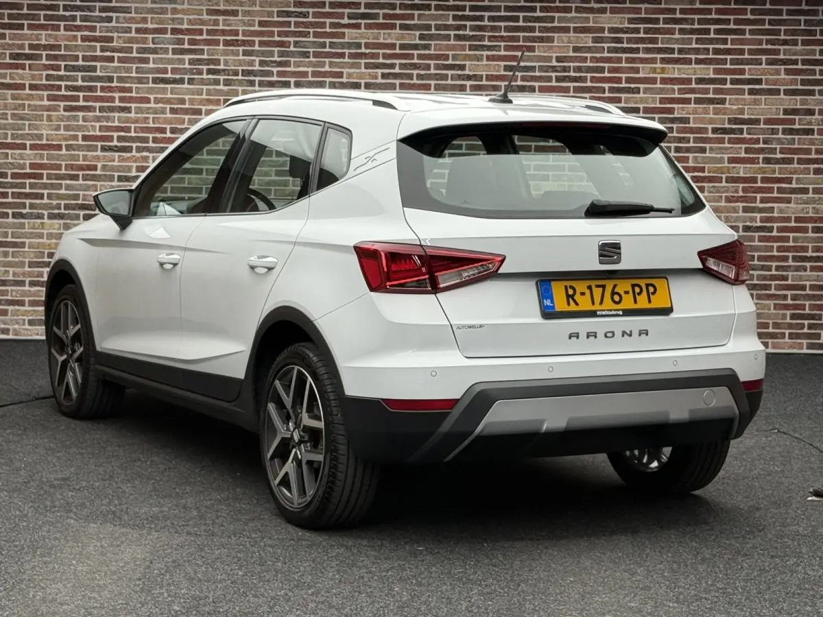 1.0 TSI FR Achteruitrijcamera | Cruise | Full Link | Draadloos opladen